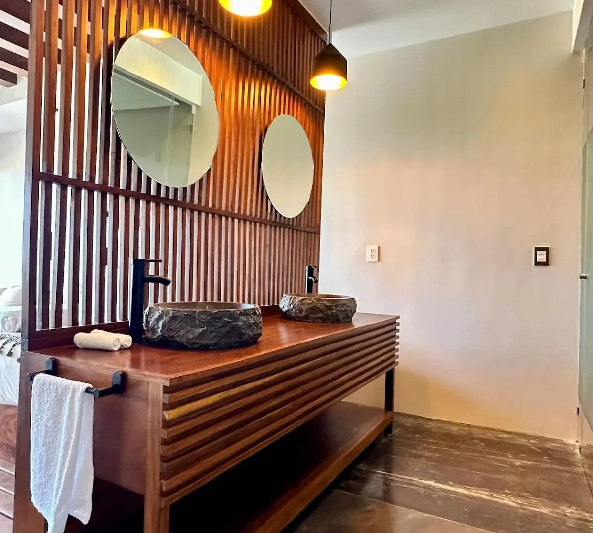 Relaxing Lakeside Retreat Pool, Hot Tub Y Patio Τουλούμ Πανδοχείο